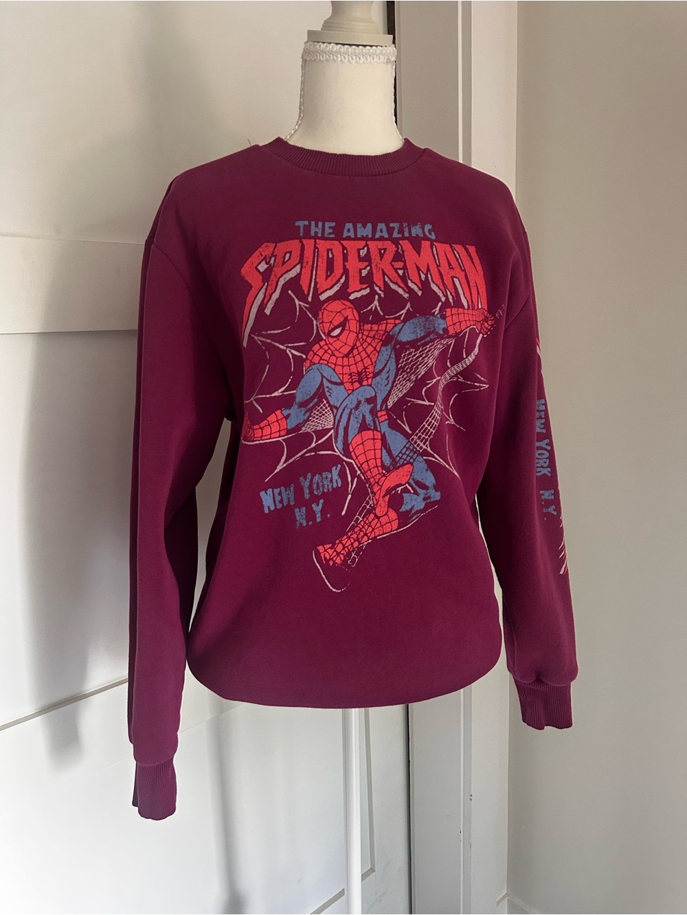 Marvel Amazing Spider-Man  Purple Crew Neck Long Sleeve Pullover Sweatshirt S